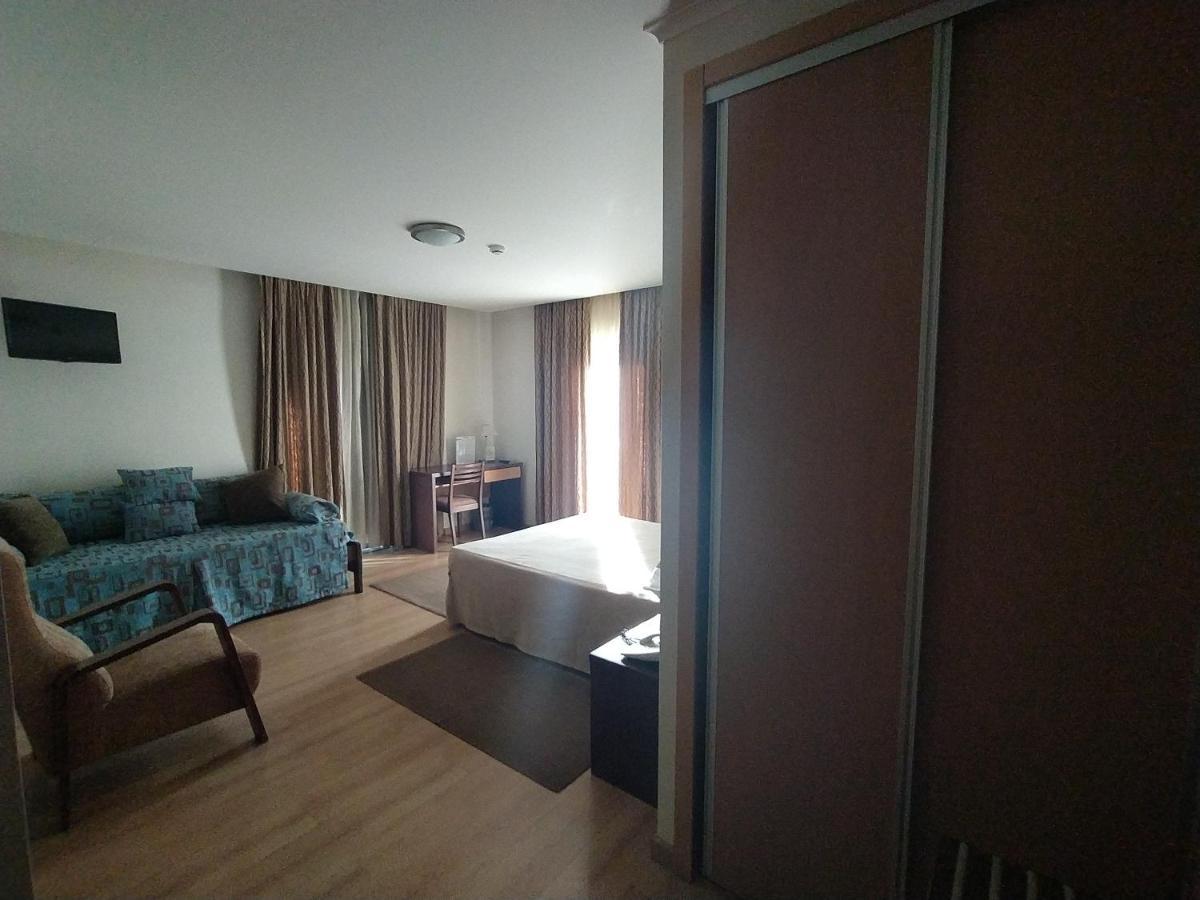Hotel Santo Condestavel Fatima Esterno foto