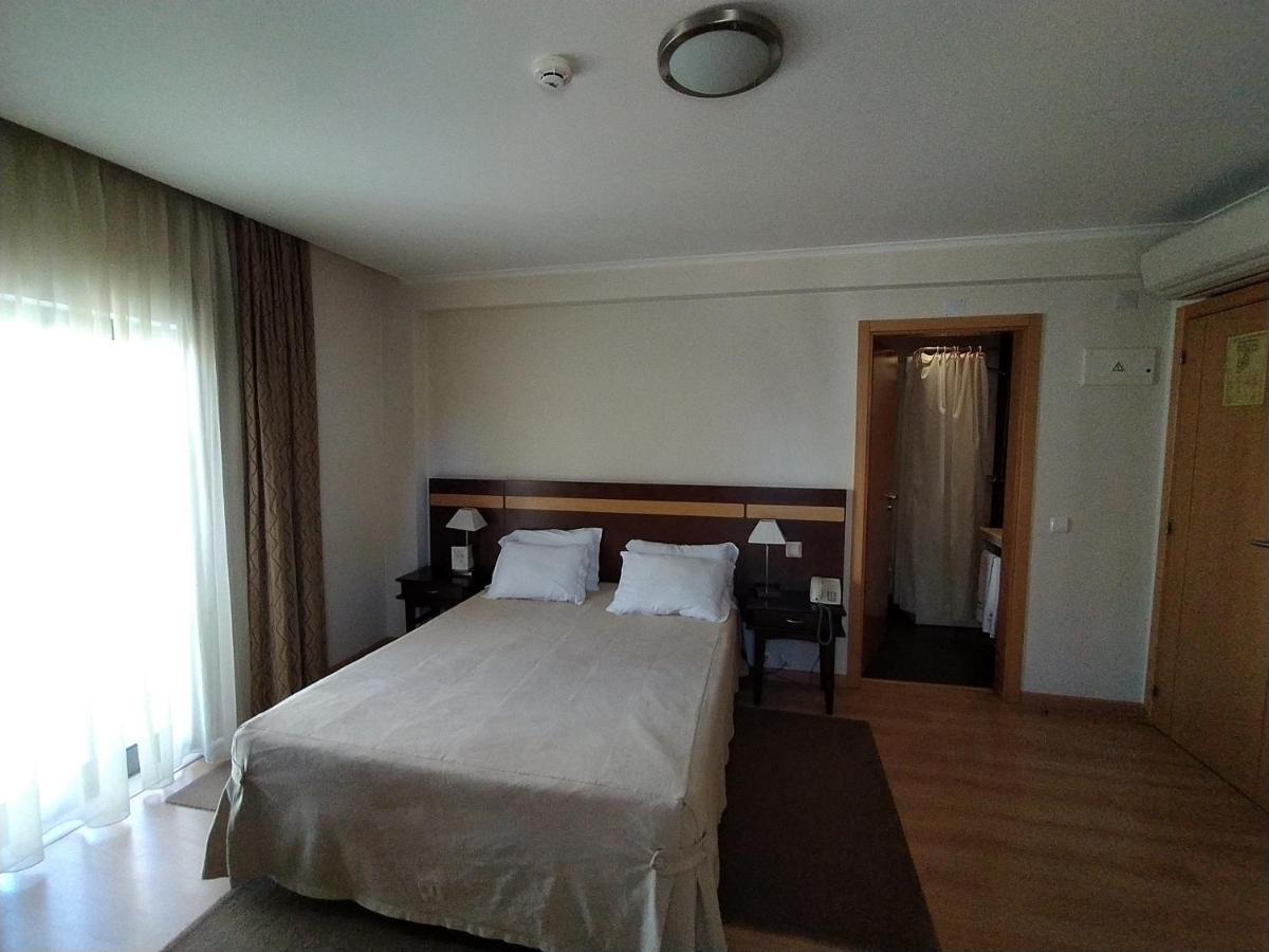 Hotel Santo Condestavel Fatima Esterno foto